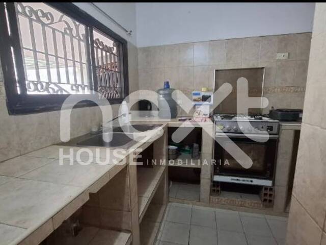 #2004 - CASA para Venta en Maracaibo - V