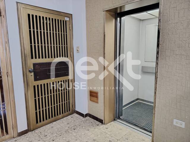 #2024 - APARTAMENTO para Venta en Maracaibo - V