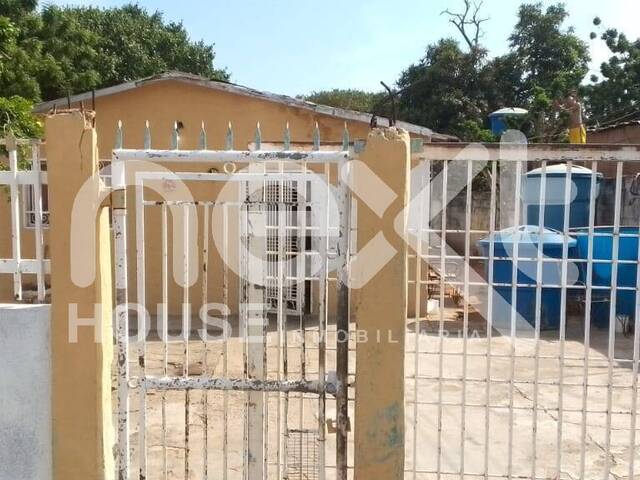 #2105 - CASA para Venta en Maracaibo - V