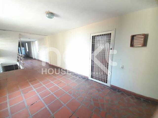 #2110 - APARTAMENTO para Venta en Maracaibo - V