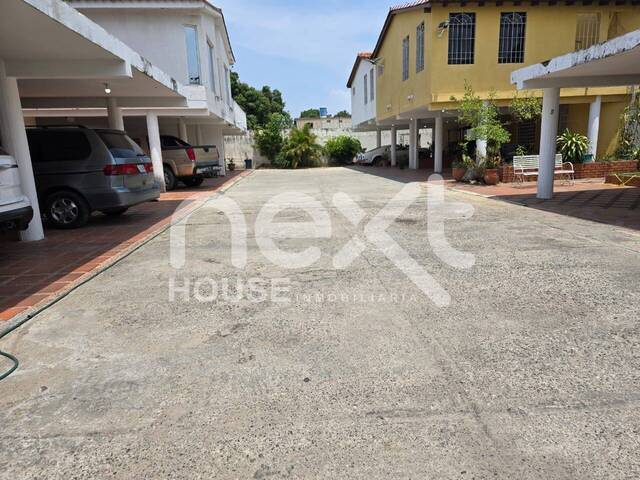 #2125 - TOWNHOUSE para Alquiler en Ciudad Ojeda - V - 1