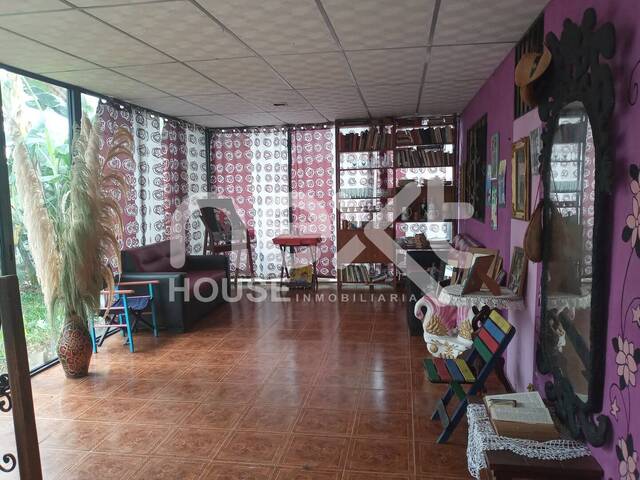 #2158 - CASA para Venta en Trujillo - T - 2