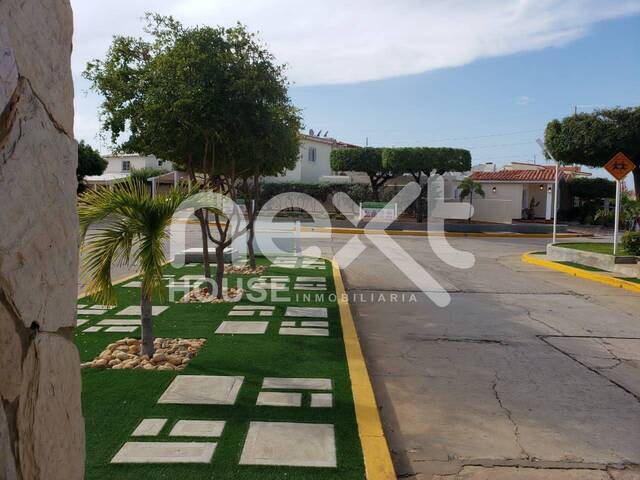 #2172 - CASA para Venta en Maracaibo - V - 2