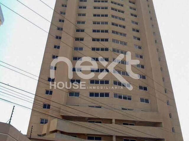 Venta en Av. El Milagro - Maracaibo