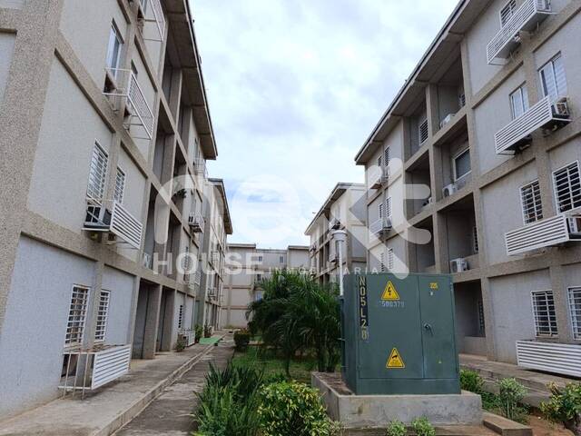#2325 - APARTAMENTO para Alquiler en Maracaibo - V