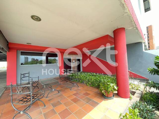 #2328 - APARTAMENTO para Venta en Maracaibo - V
