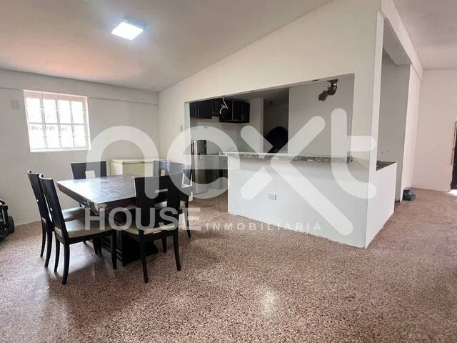 #2332 - CASA para Venta en San Francisco - V - 2