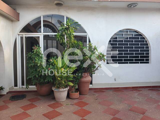 #2343 - CASA para Alquiler en Maracaibo - V - 1
