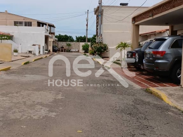 #2356 - CASA para Venta en Maracaibo - V