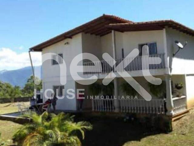#2399 - CASA para Venta en Trujillo - T