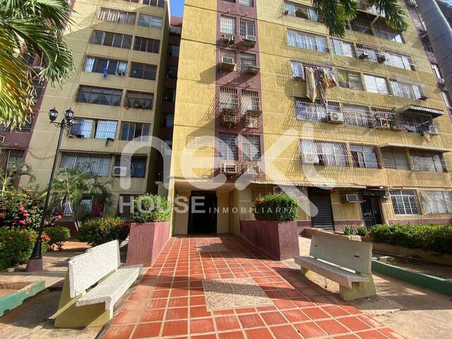 #2430 - APARTAMENTO para Venta en San Francisco - V