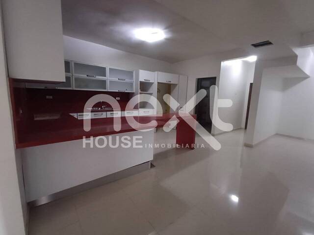 #2456 - EDIFICIO COMERCIAL para Venta en Maracaibo - V - 3