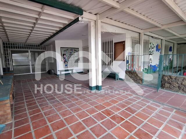 #2531 - CASA COMERCIAL para Venta en Maracaibo - V
