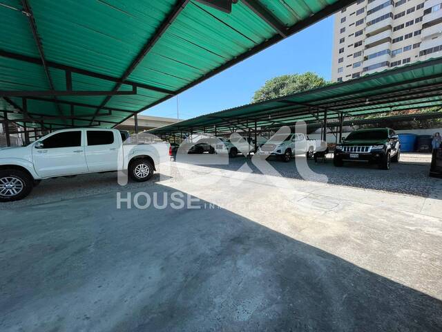 #2550 - LOCAL COMERCIAL para Venta en Maracaibo - V - 3