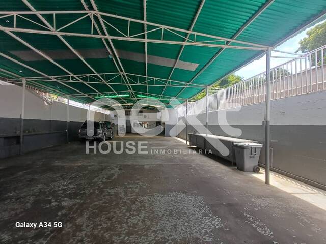 #233 - GALPÓN para Venta en Maracaibo - V