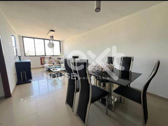 Venta en Avenida Las Delicias - Maracaibo
