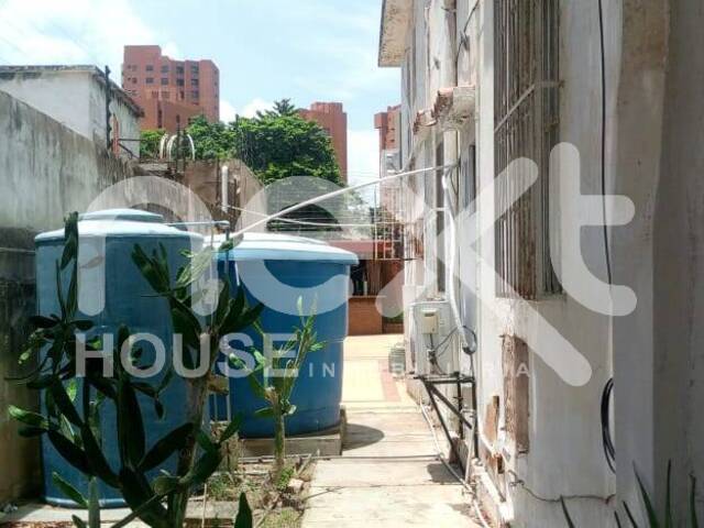 #2634 - CASA para Venta en Maracaibo - V - 3