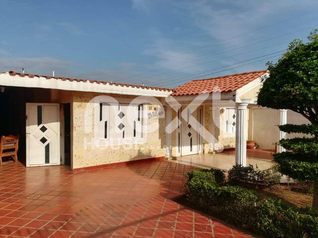 #2654 - CONJUNTO CERRADO para Venta en Maracaibo - V - 2