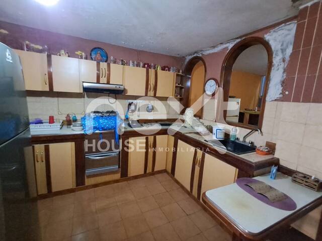 #2703 - CASA para Venta en Maracaibo - V
