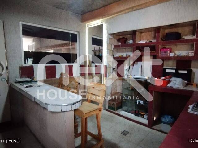 #2741 - CASA COMERCIAL para Venta en San Francisco - V