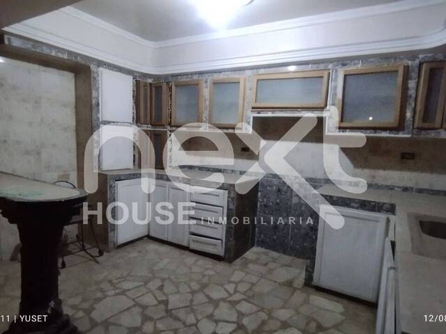 #2741 - CASA COMERCIAL para Venta en San Francisco - V