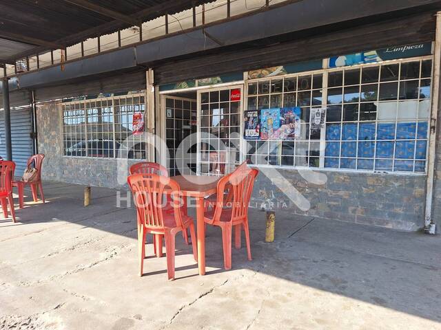 #2778 - LOCAL COMERCIAL para Venta en Cabimas - V