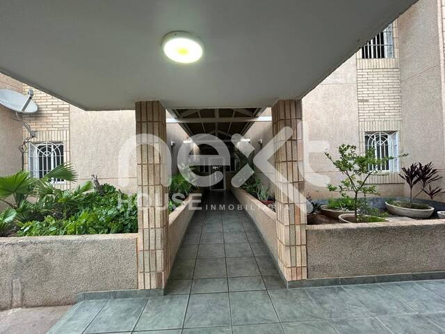 #2798 - APARTAMENTO para Venta en Maracaibo - V - 3