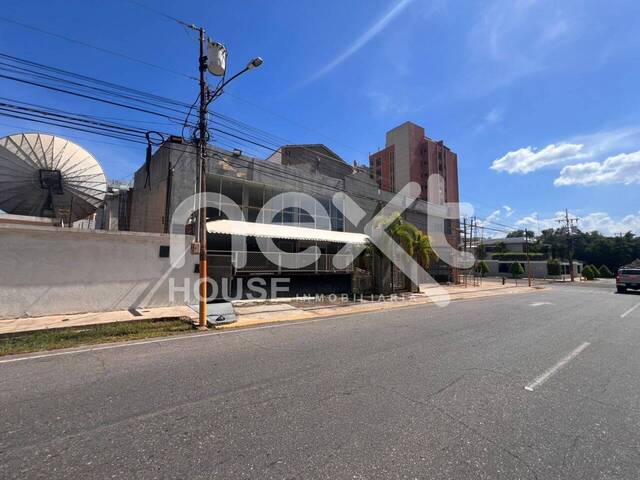 #2863 - EDIFICIO COMERCIAL para Venta en Maracaibo - V - 2