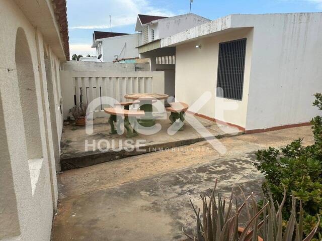#2912 - CASA para Venta en Maracaibo - V - 2