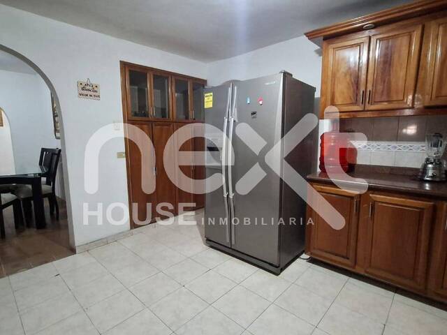 #1676 - CASA para Venta en Maracaibo - V