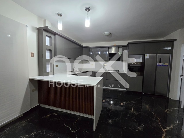 #2981 - TOWNHOUSE para Alquiler en Ciudad Ojeda - V - 2