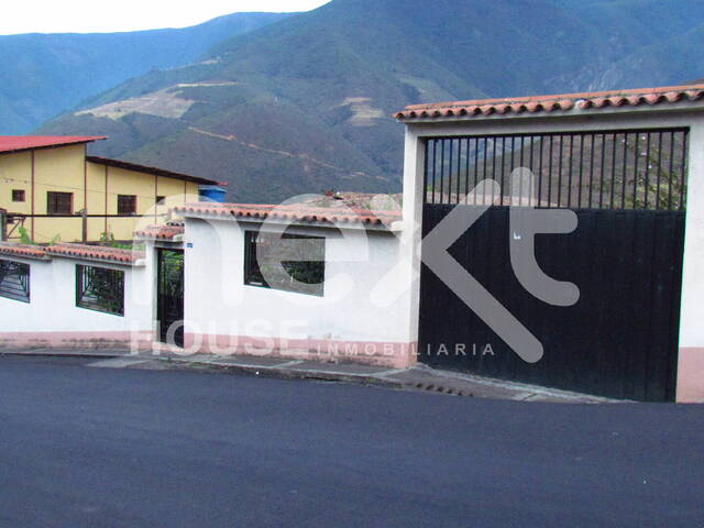 #3015 - CASA para Venta en Mérida - L - 1
