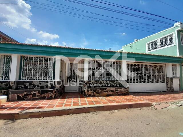 #3041 - CASA para Alquiler en Maracaibo - V