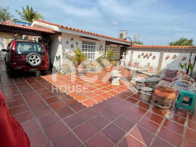 #3290 - CASA para Venta en Maracaibo - V