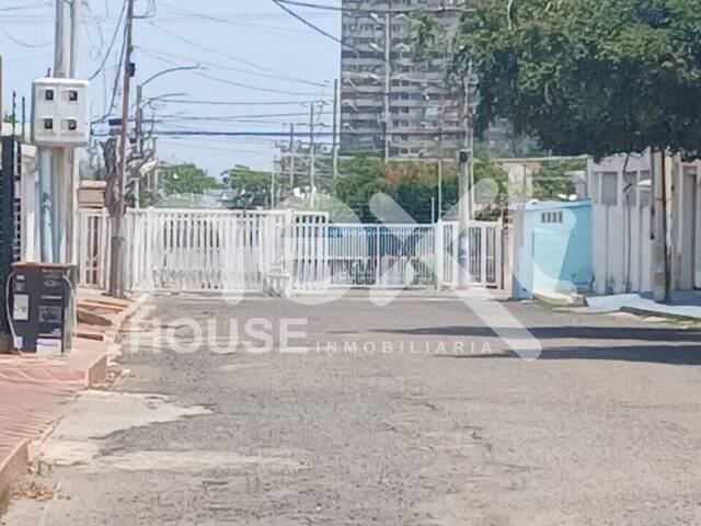 #3724 - TERRENO para Venta en Maracaibo - V