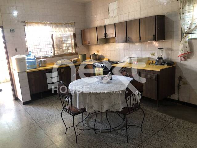 #3872 - CASA COMERCIAL para Venta en Maracaibo - V