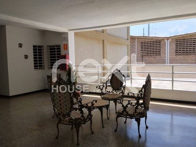 APARTAMENTO para Venta en Maracaibo - 4