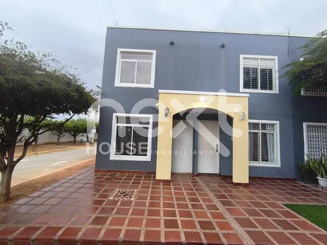 TOWNHOUSE para Venta en Maracaibo - 2