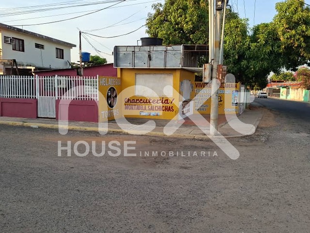 #4211 - CASA para Venta en Maracaibo - V