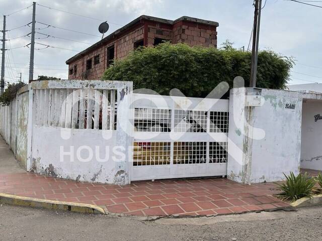 #4221 - CASA para Venta en Maracaibo - V