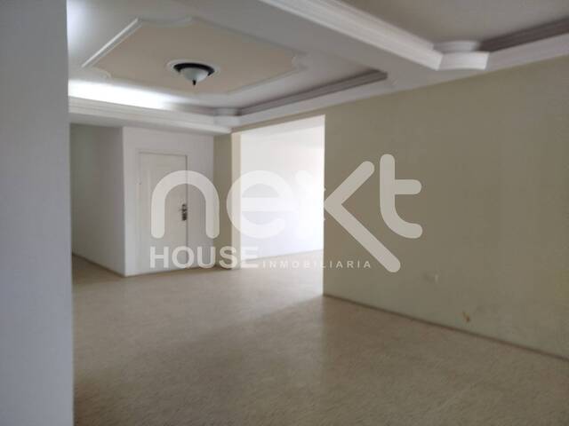 #4225 - CASA COMERCIAL para Venta en Maracaibo - V