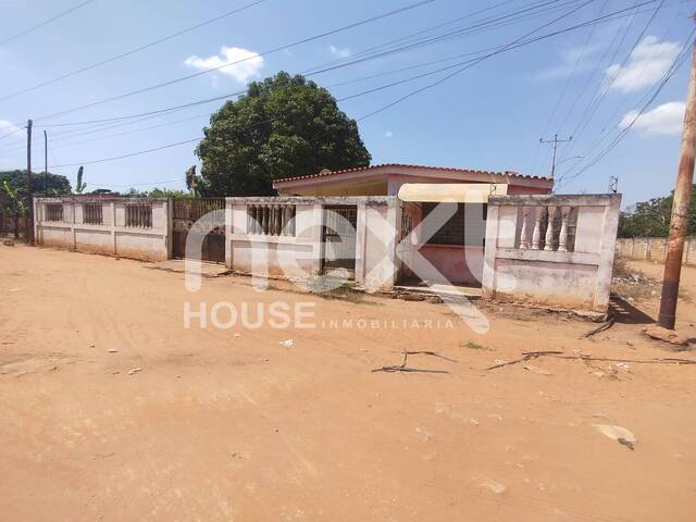 #4262 - CASA para Venta en Maracaibo - V