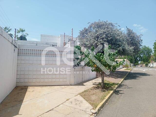 #4294 - CASA para Venta en Maracaibo - V