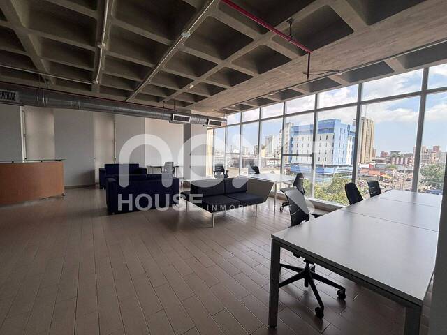 OFICINA para Venta en Maracaibo - 2