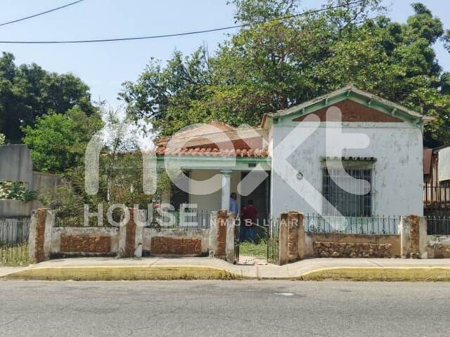 #3940 - TERRENO para Venta en Maracaibo - V - 2