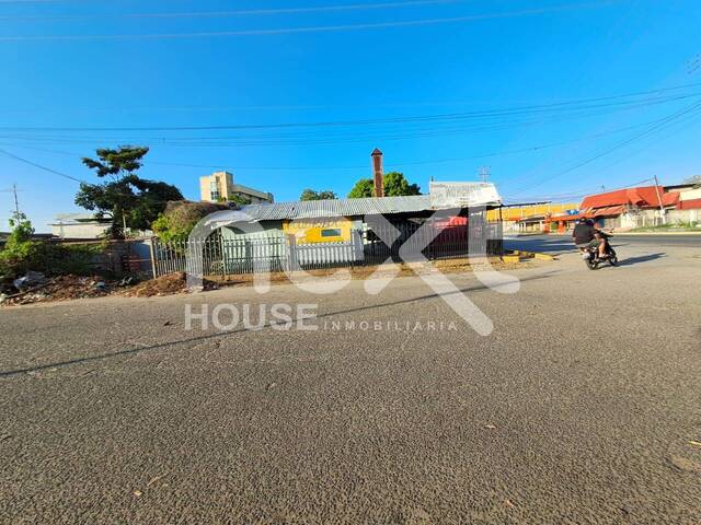 LOCAL COMERCIAL para Alquiler en Ciudad Ojeda - 3