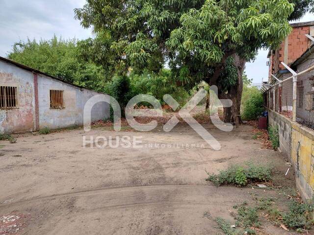 Venta en Avenida Intercomunal - Cabimas