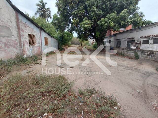 TERRENO para Venta en Cabimas - 2