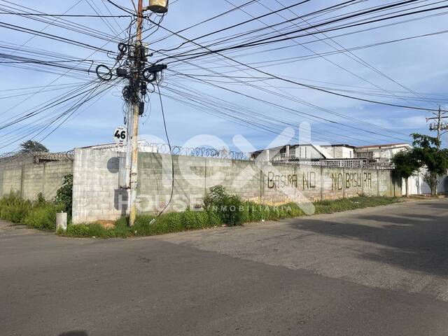 #4495 - TERRENO para Venta en Maracaibo - V - 2