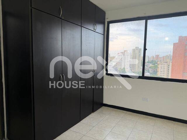 APARTAMENTO para Alquiler en Maracaibo - 4